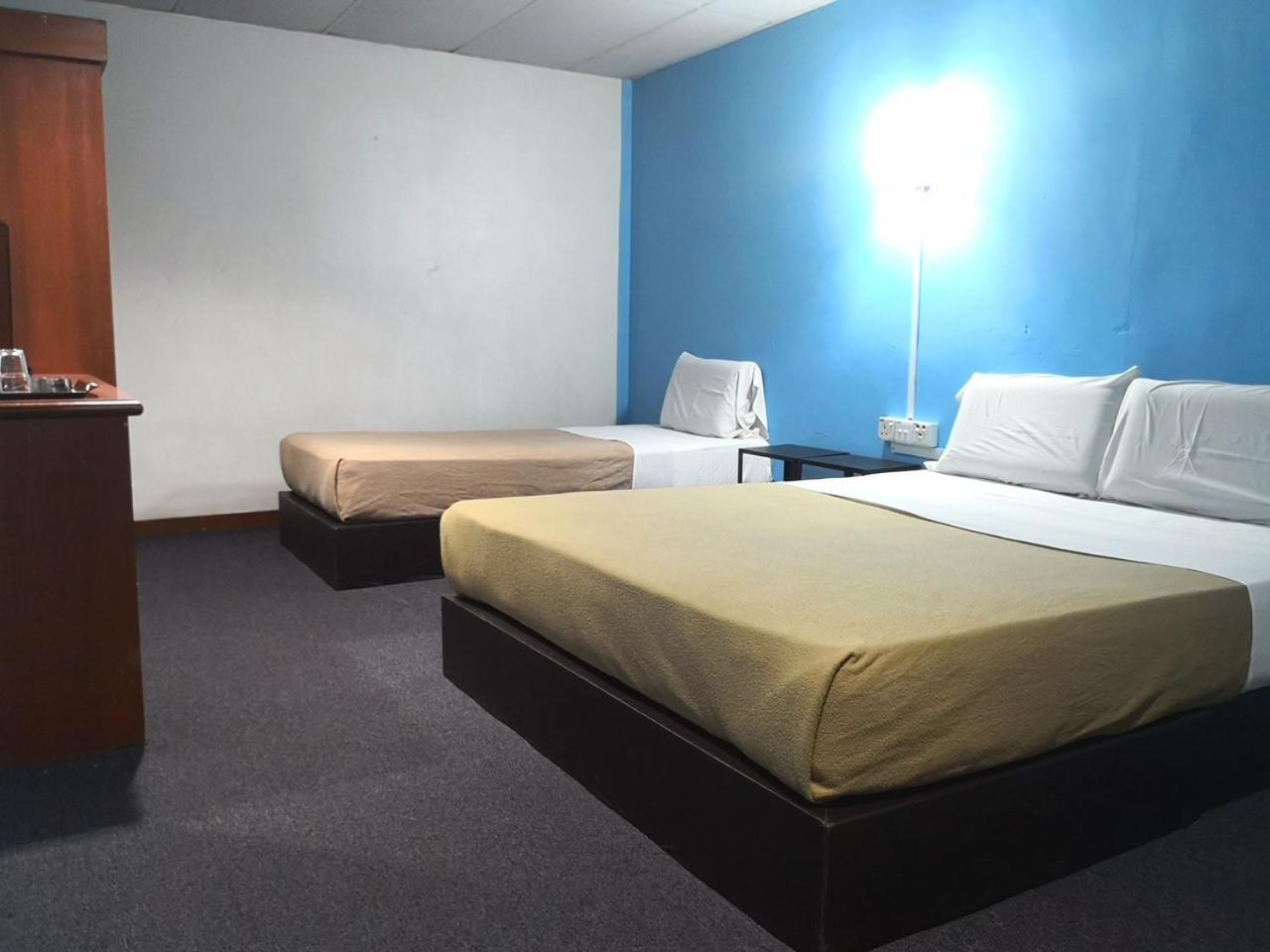 Hotel Seri Kota Satu Kota Tinggi Bagian luar foto